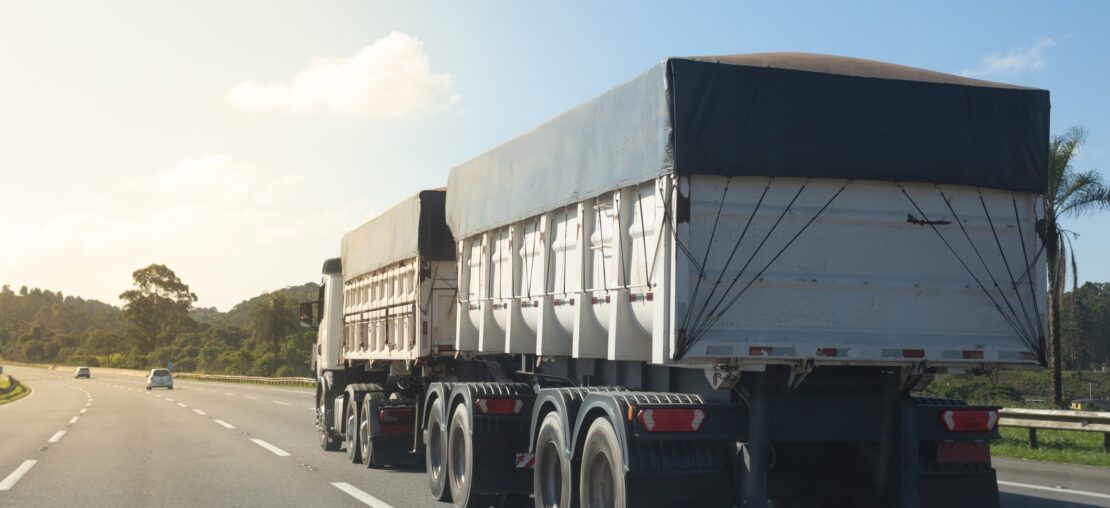 transporte rodoviário de cargas