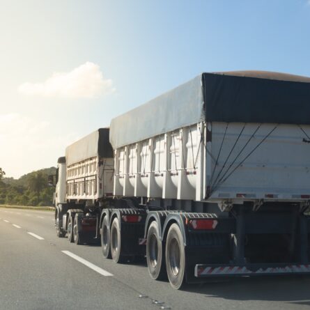 transporte rodoviário de cargas