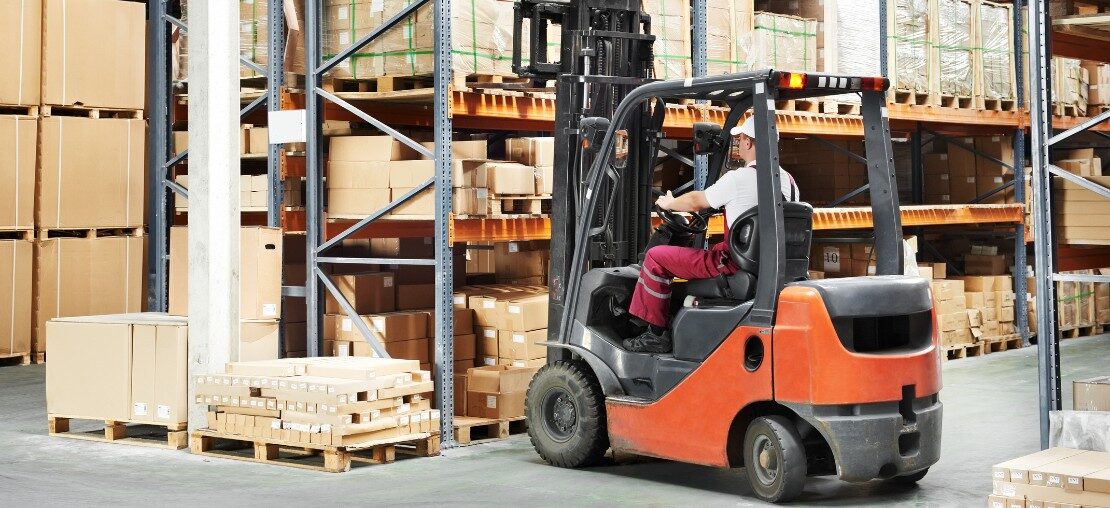 Movimentação de materiais: 6 estratégias para realizar com eficiência